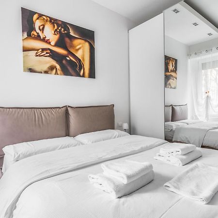 Milano Vetra-Parco Delle Basiliche 2 Pax- Wifi- Banfi Apartment Ngoại thất bức ảnh